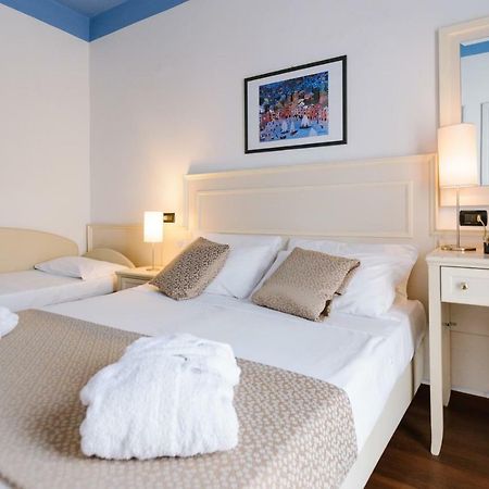 Hotel Fra I Pini Rimini Kültér fotó