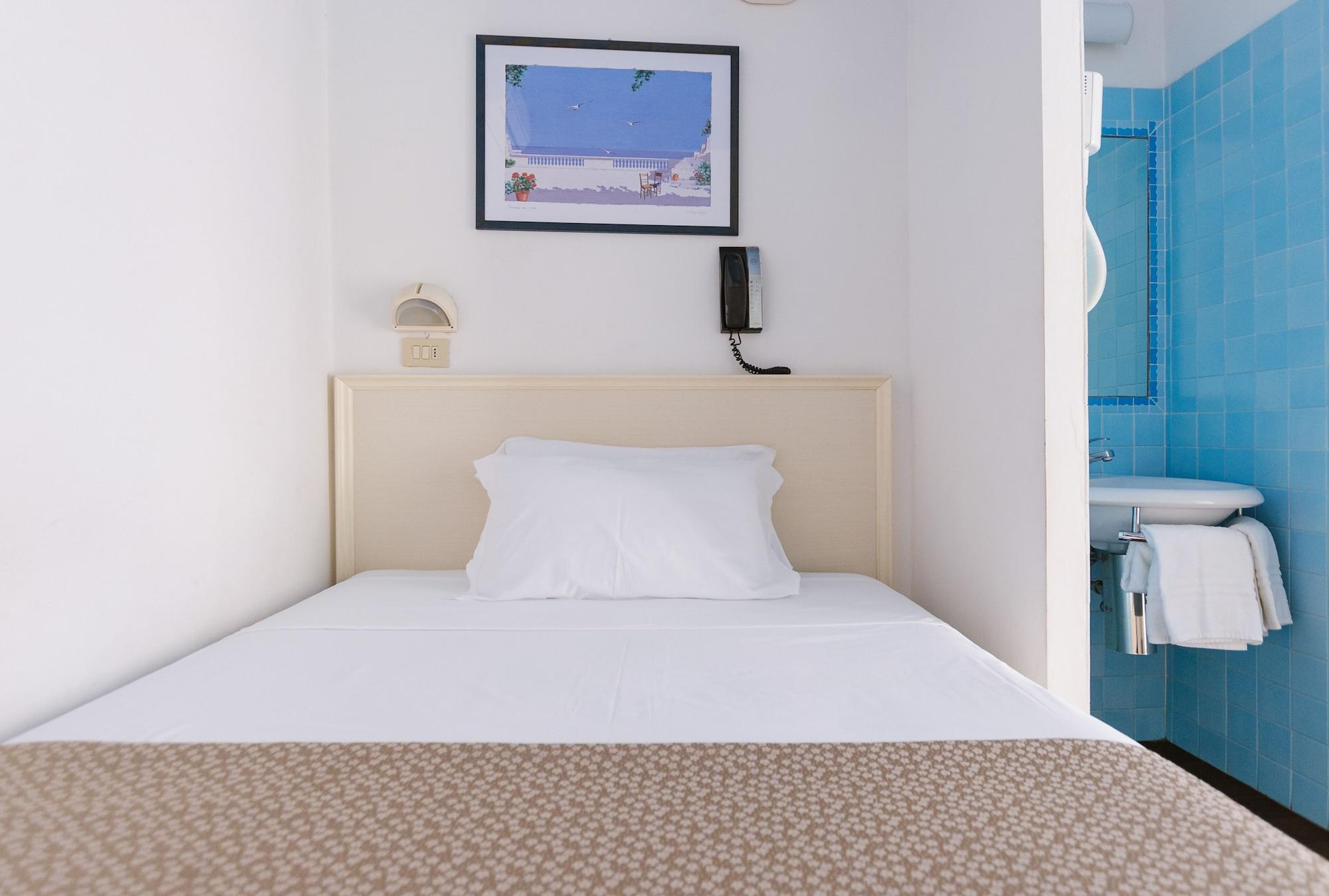 Hotel Fra I Pini Rimini Kültér fotó