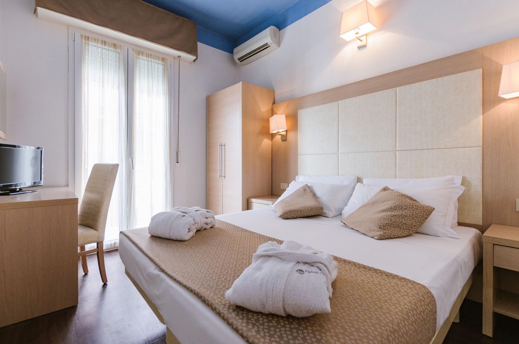 Hotel Fra I Pini Rimini Kültér fotó