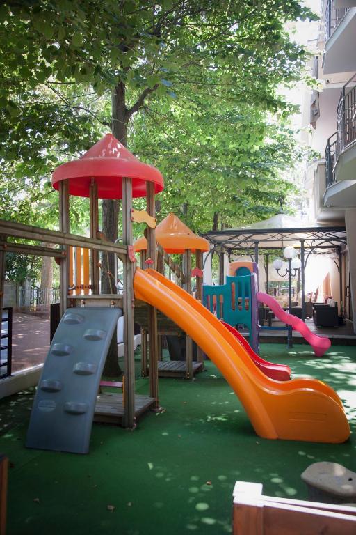 Hotel Fra I Pini Rimini Kültér fotó