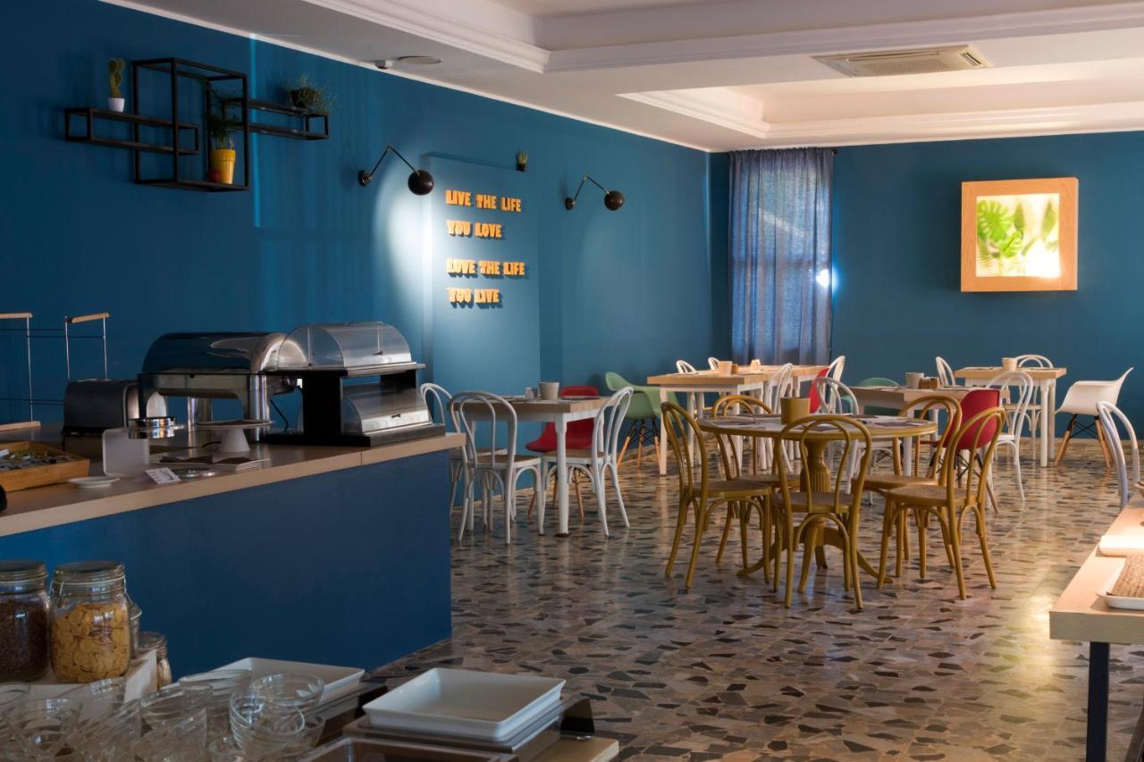 Hotel Fra I Pini Rimini Kültér fotó