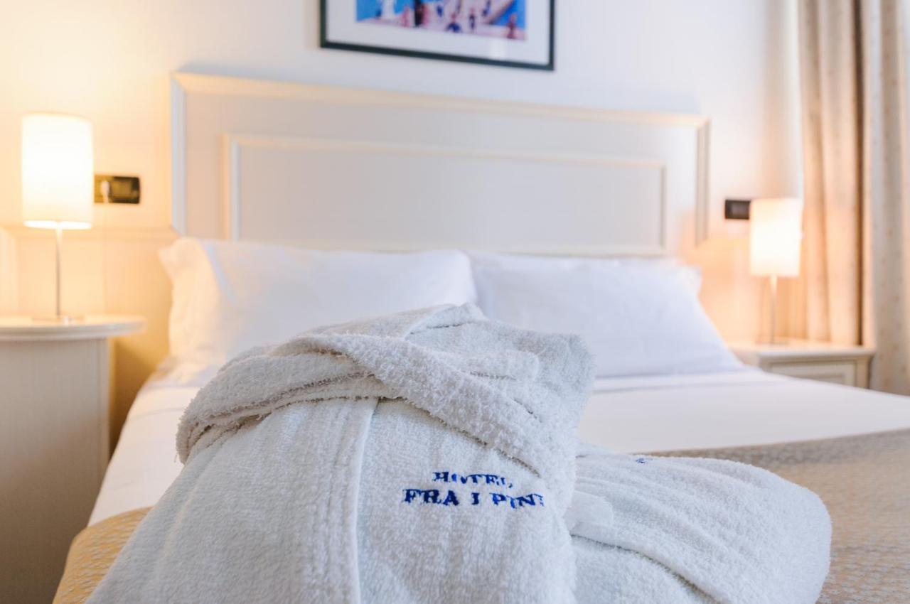 Hotel Fra I Pini Rimini Kültér fotó